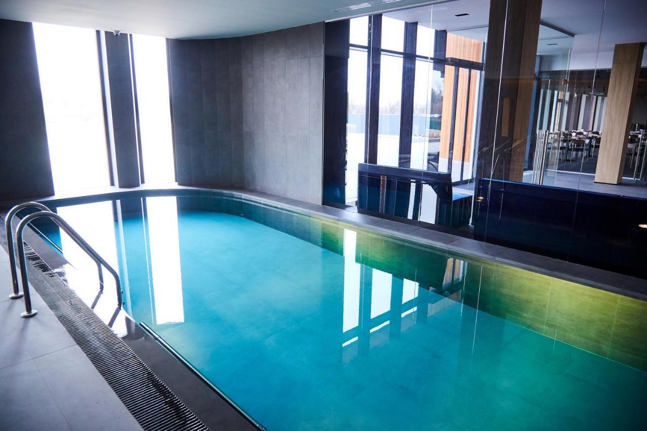 Shambala Wellness Club Hotel Rozhny Luaran gambar