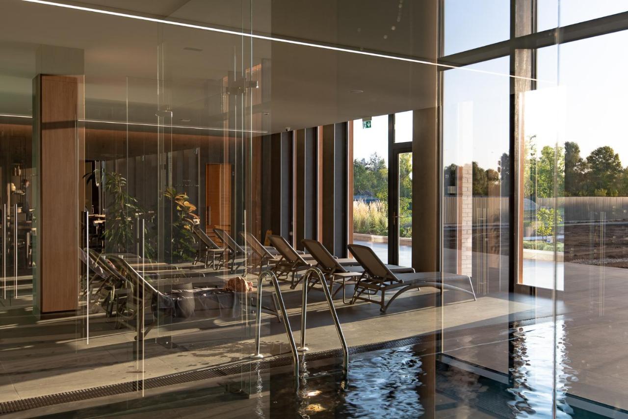 Shambala Wellness Club Hotel Rozhny Luaran gambar