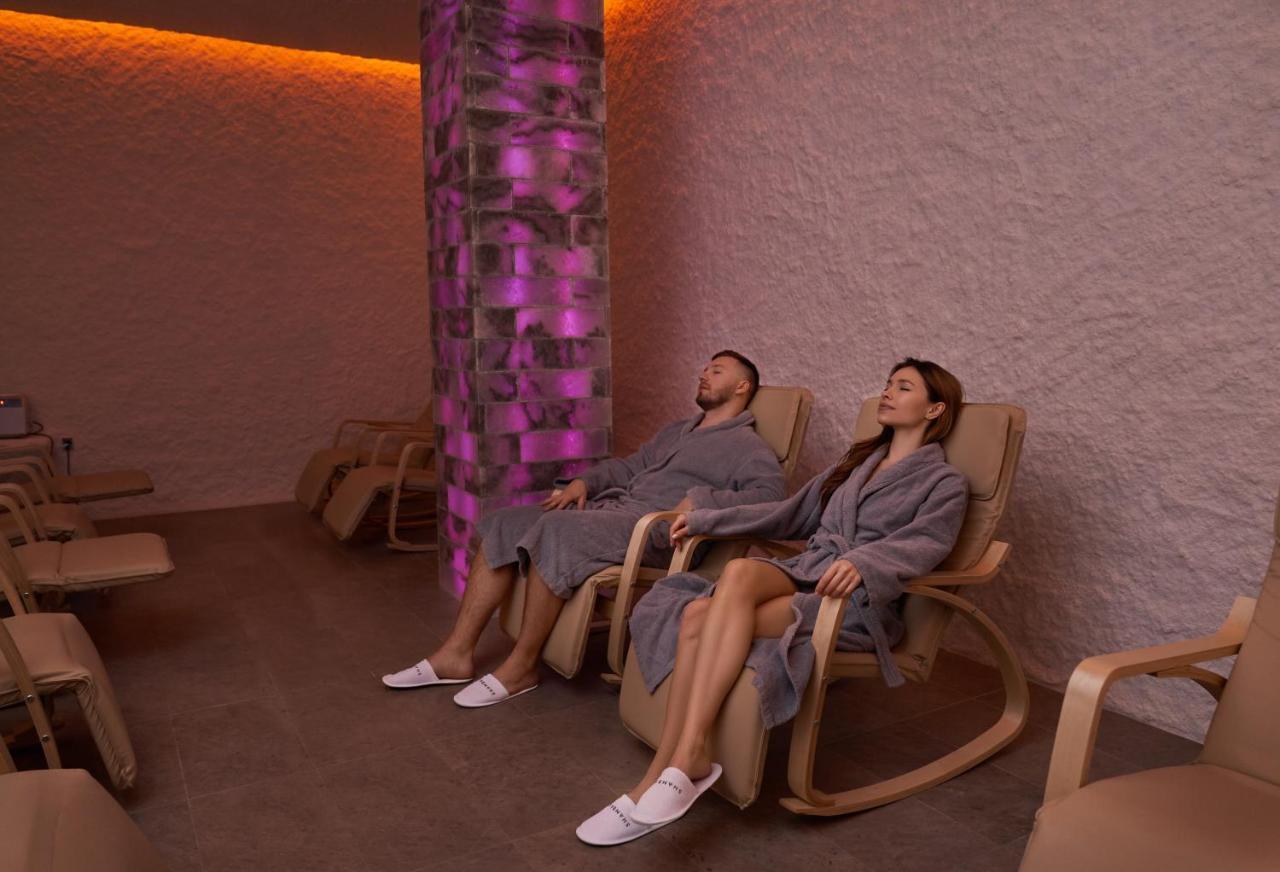 Shambala Wellness Club Hotel Rozhny Luaran gambar